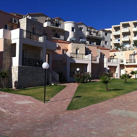 Orion Star Aparthotel Agia Marina  Exterior photo