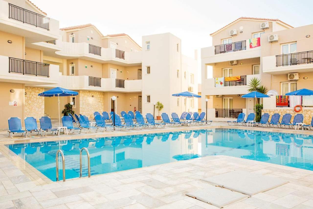 Orion Star Aparthotel Agia Marina  Exterior photo