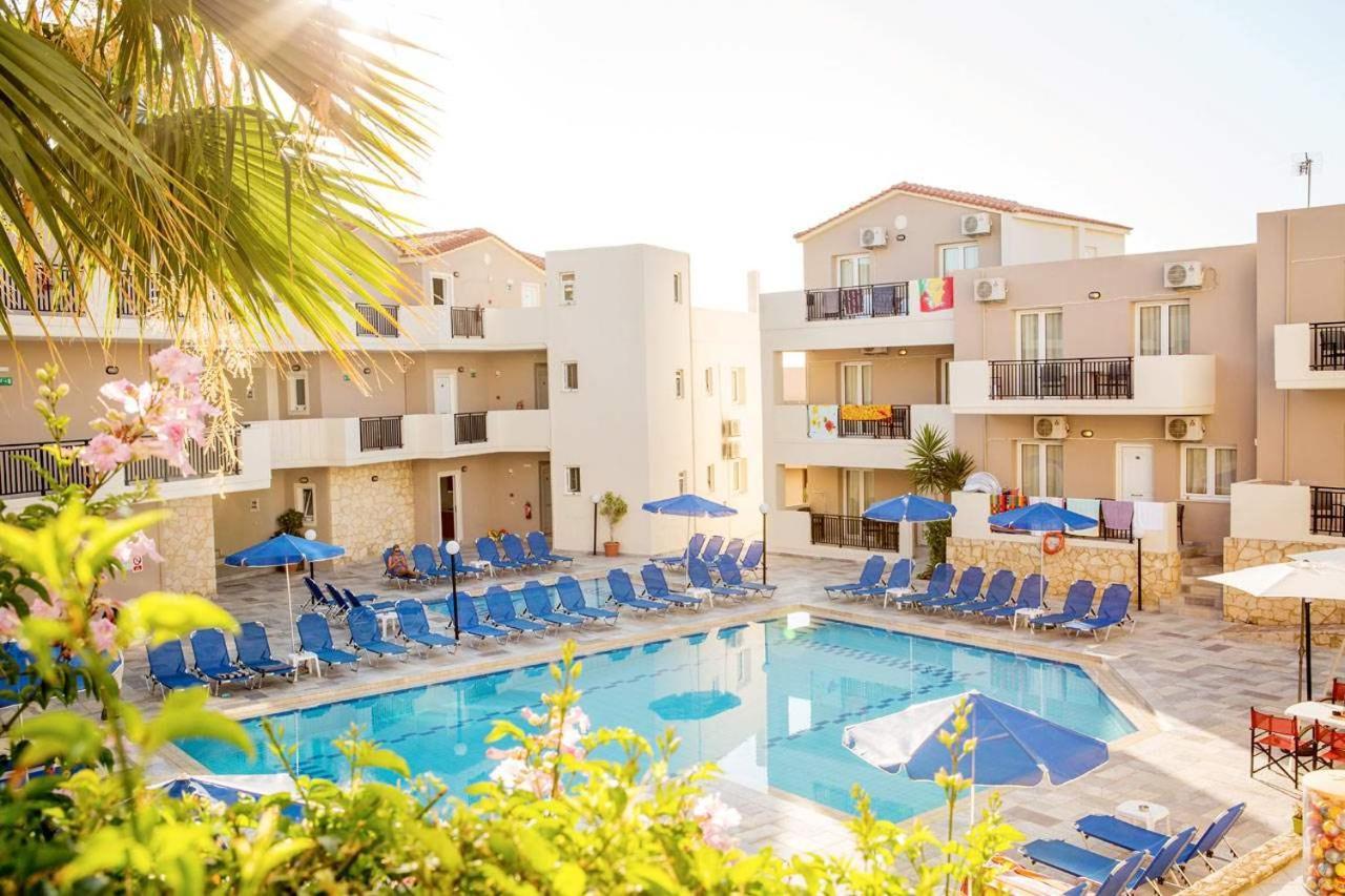 Orion Star Aparthotel Agia Marina  Exterior photo