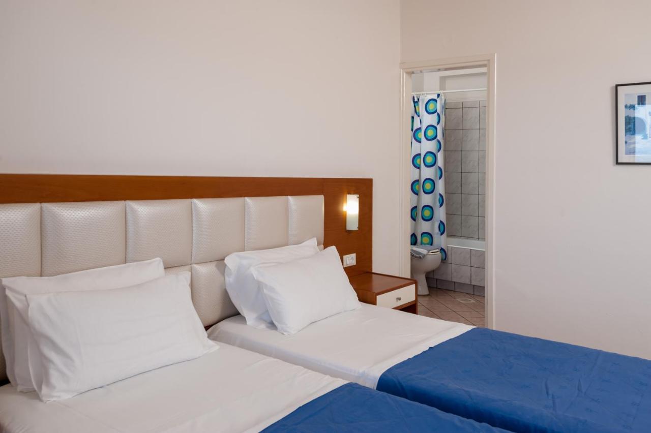 Orion Star Aparthotel Agia Marina  Exterior photo