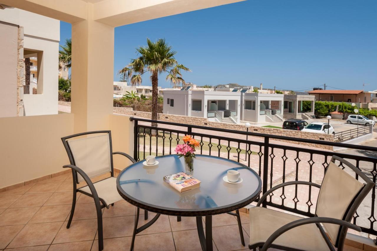 Orion Star Aparthotel Agia Marina  Exterior photo