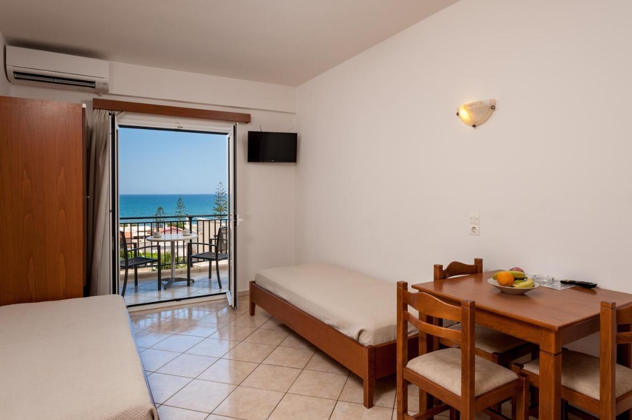 Orion Star Aparthotel Agia Marina  Exterior photo