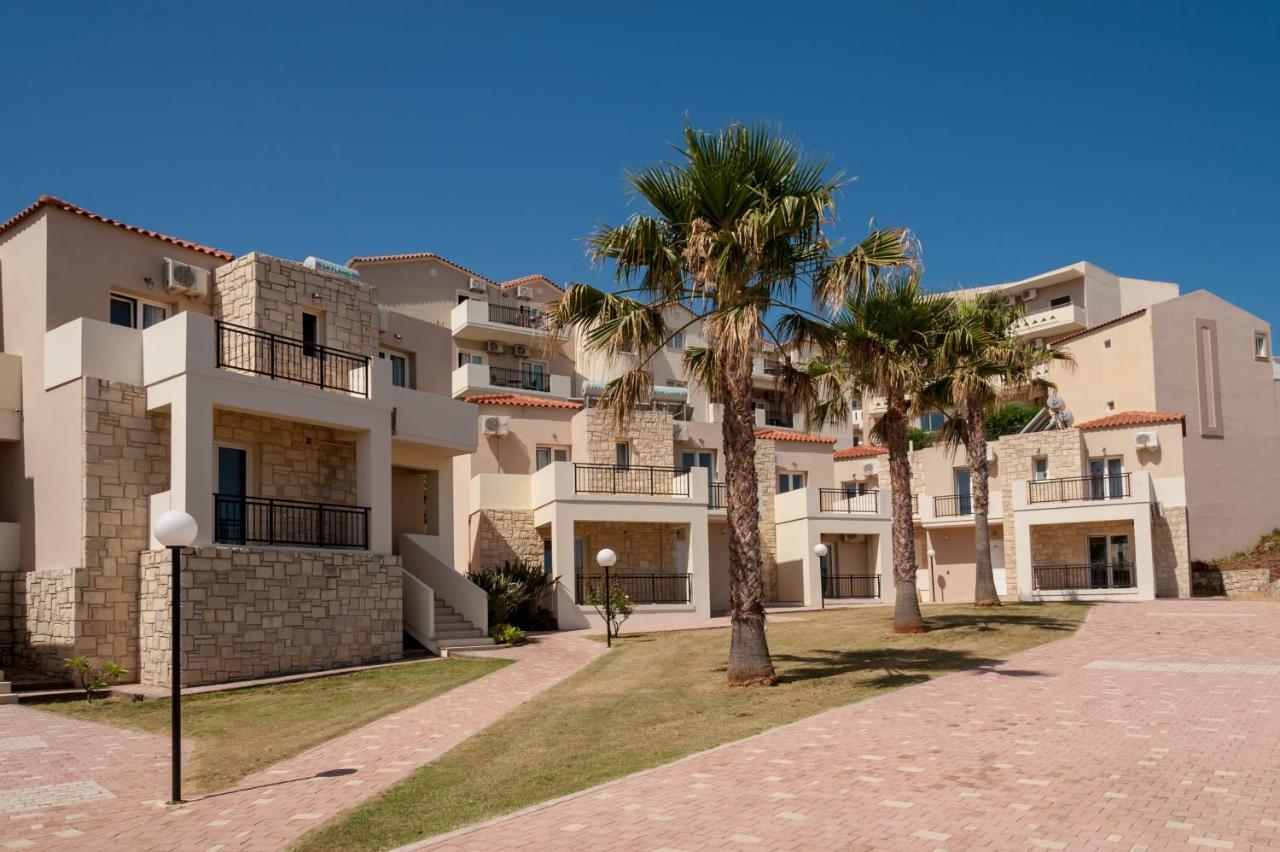 Orion Star Aparthotel Agia Marina  Exterior photo