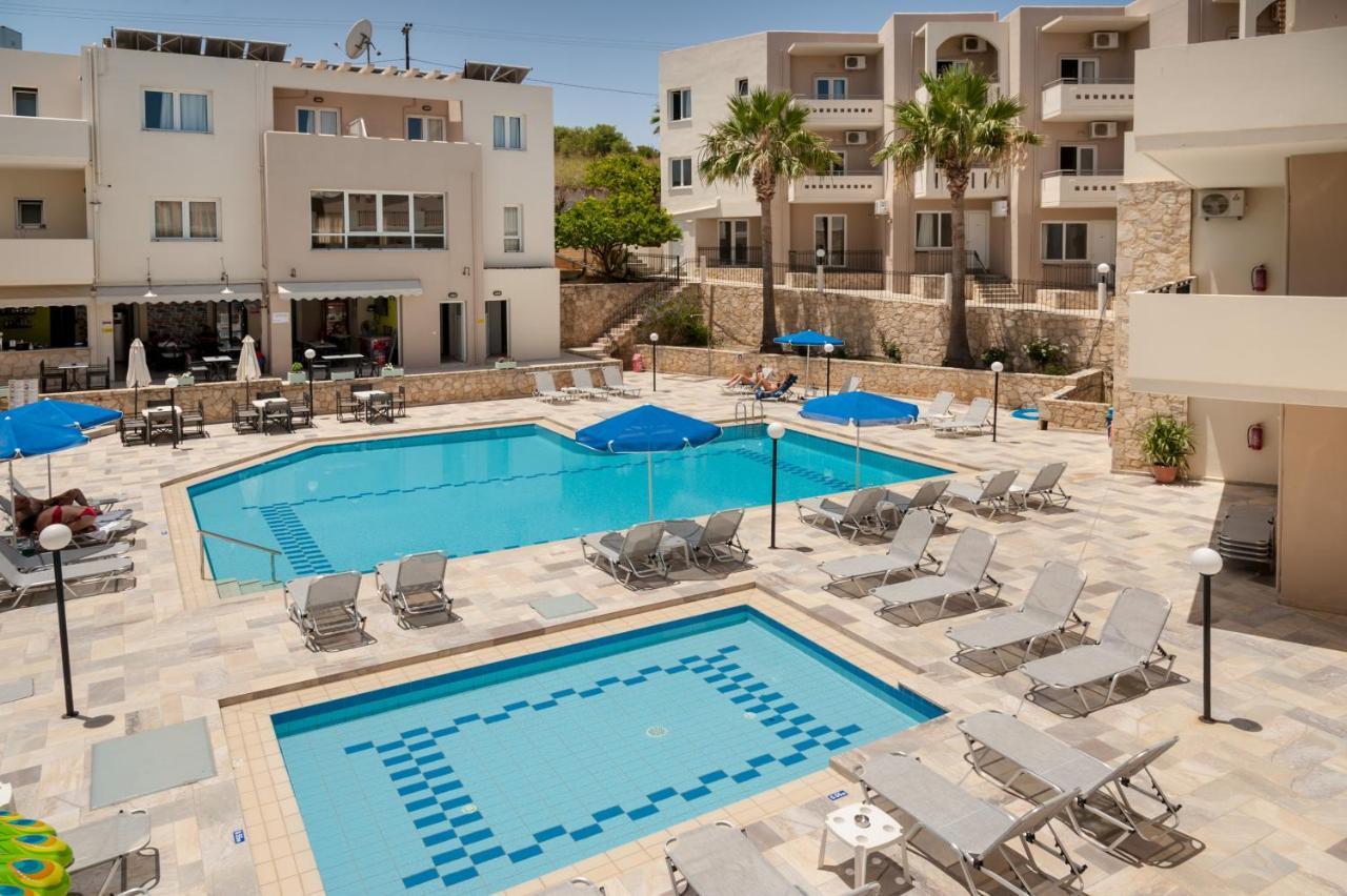 Orion Star Aparthotel Agia Marina  Exterior photo