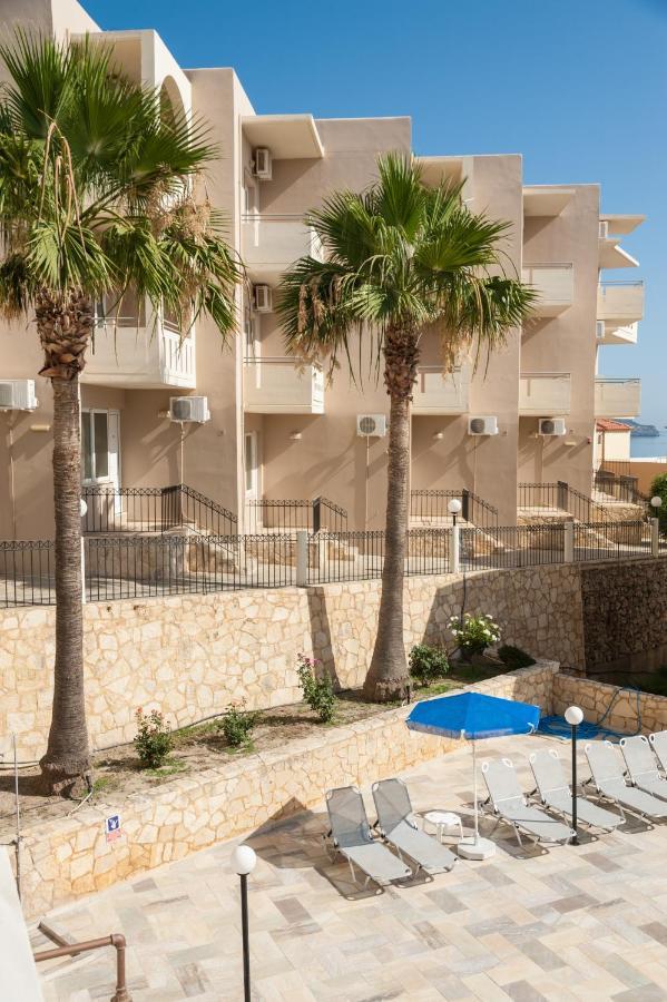 Orion Star Aparthotel Agia Marina  Exterior photo