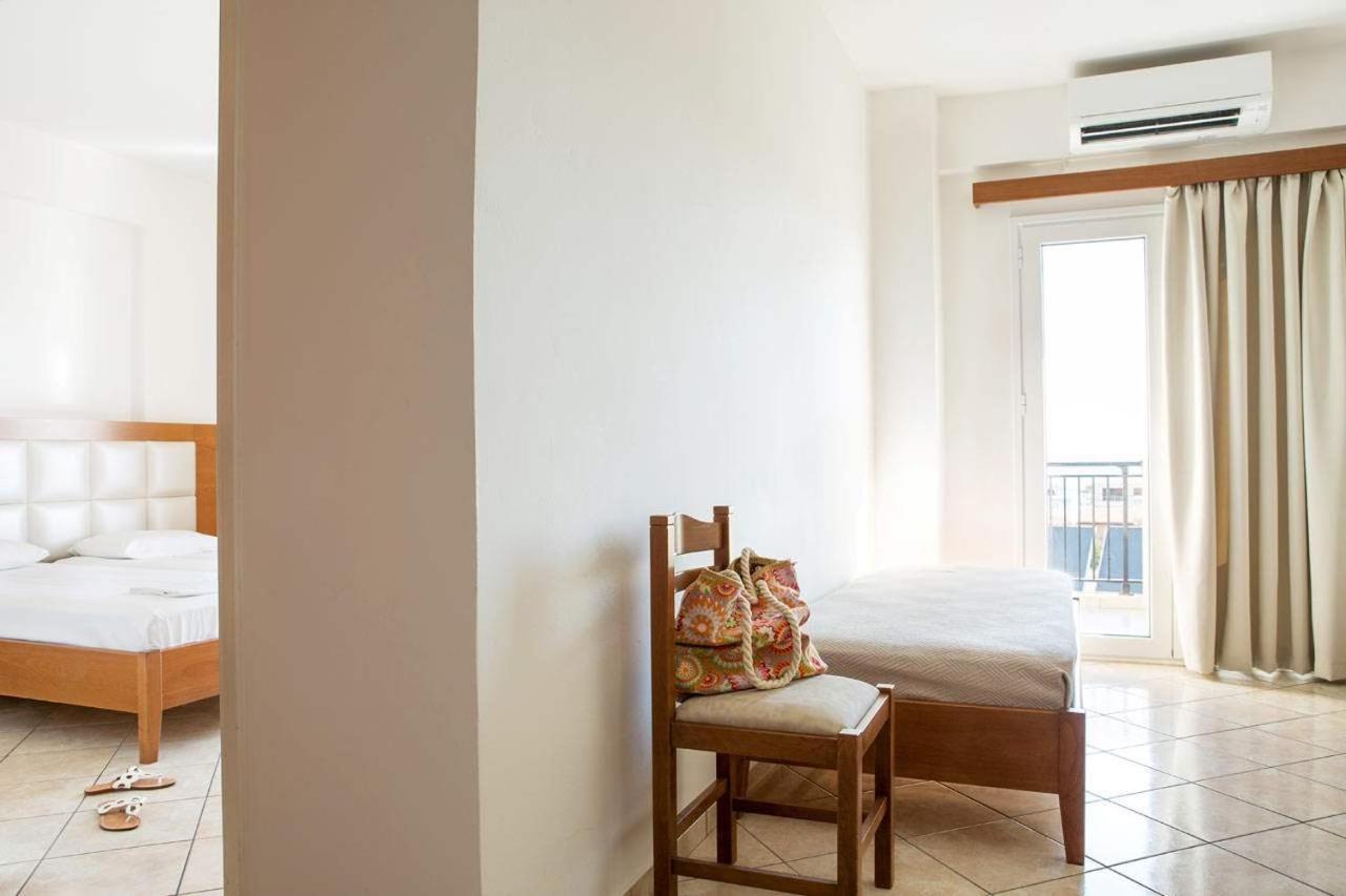 Orion Star Aparthotel Agia Marina  Exterior photo