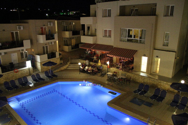 Orion Star Aparthotel Agia Marina  Exterior photo